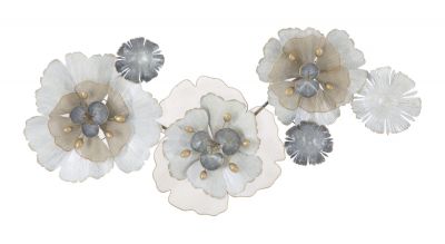Nástenná dekorácia kvetov, biela/sivá 119x8x60